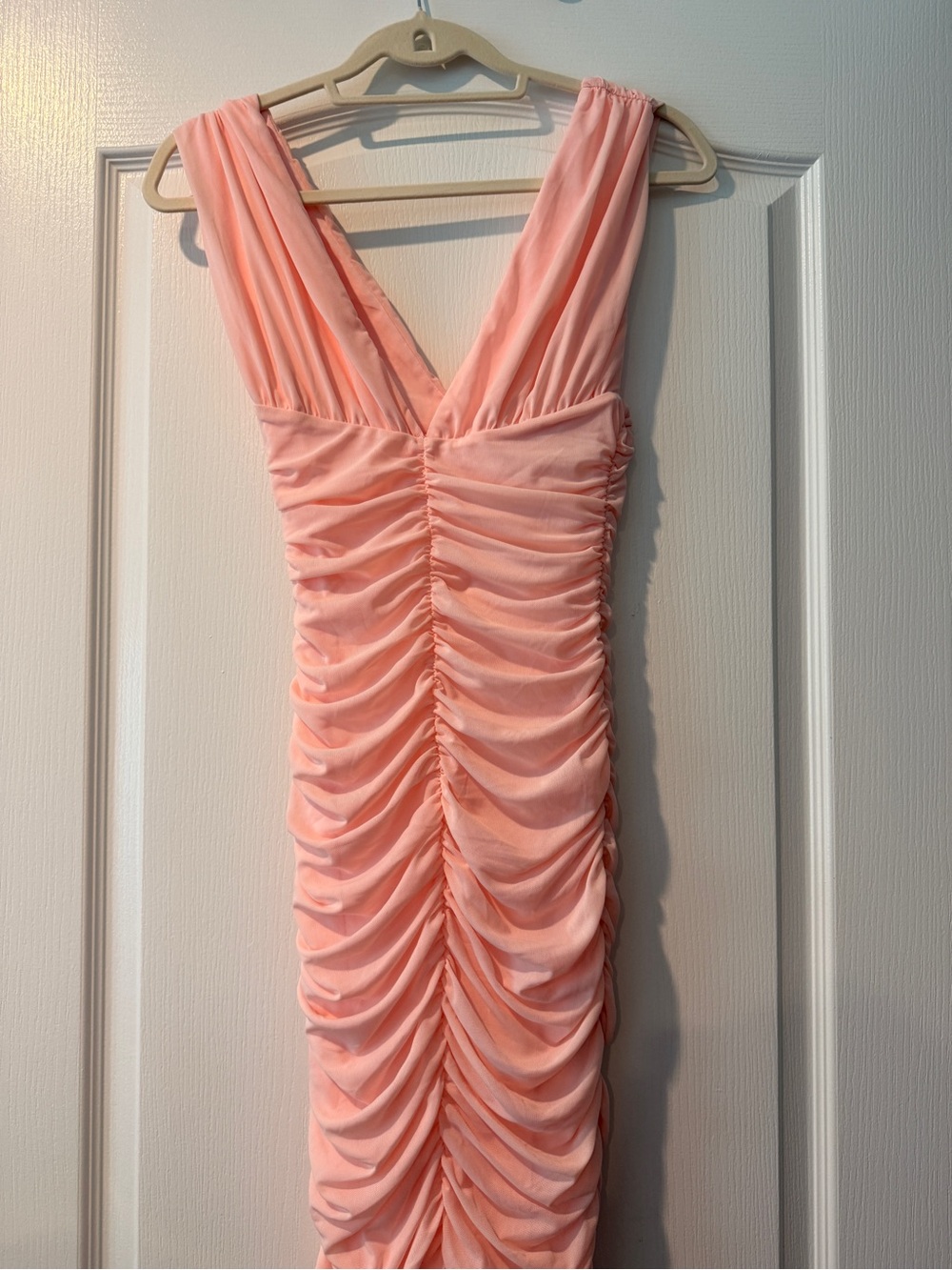 Sleeveless Ruched V-Neck Bodycon Dress - Light Pink